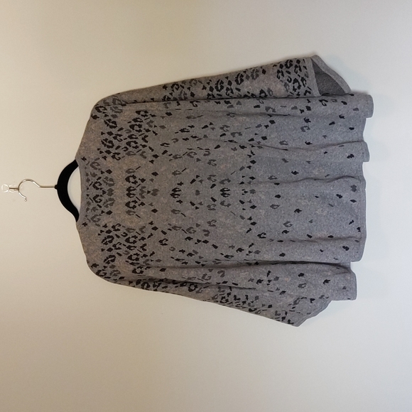 CAbi Gigi Cape, OS - Picture 4 of 4